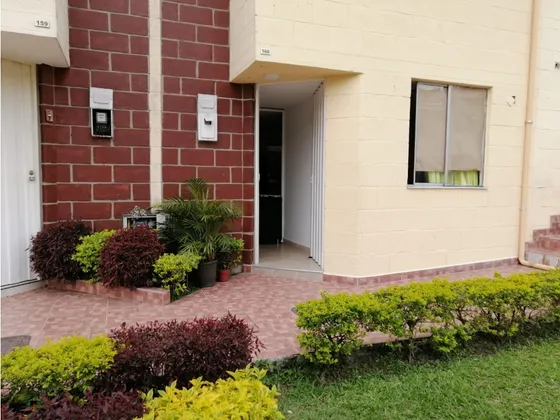 Vendo  Casa Unifamiliar En Unidad Cerrada En Vergel Prado 