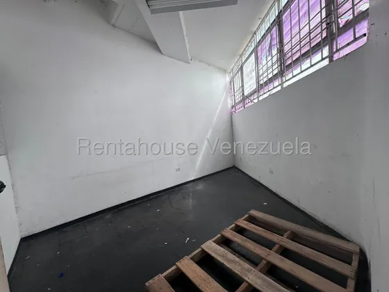 Galpon En Alquiler Guaicay Mls #25-23382