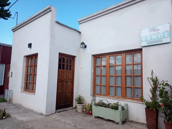 Casa En Venta En Lezama.