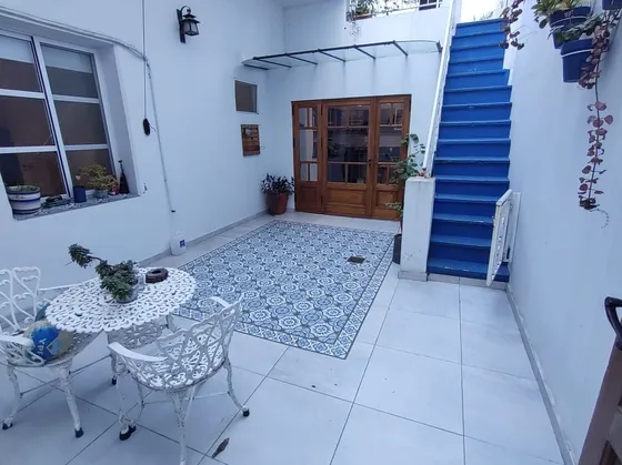 Imperdible Ph En Venta Totalmente Renovado En Flores Norte Sin Expensas. Dueño Directo. 2 Dormitorios 2 Baños, Estudio, + Patio, Terraza Y Parrilla Propia. Muy Silencioso Y Luminoso. Unico.