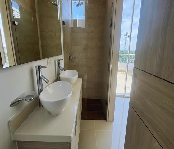 Venta O Permuta De Hermoso Penthouse Para Estrenar En Conjunto Cerrado