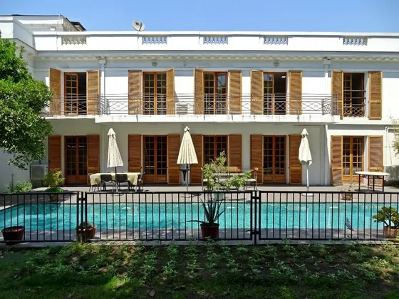 Notable Casona Neoclásica Remodelada