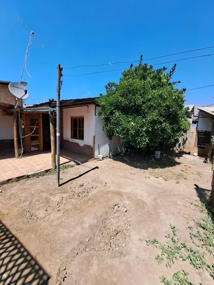 Propiedad Con 4 Cabañas En Las Quinquilas Comuna Lampa.