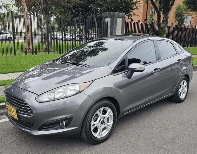 Ford Fiesta Sportback Se Automatico