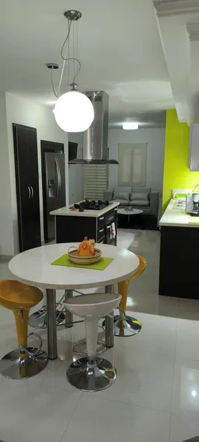 En Alquiler Townhouse Urb. Trigaleña 