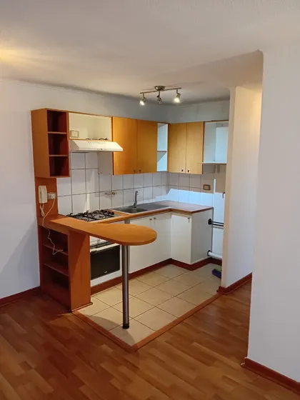 Excelente Departamento A Pasos Del Metro Santa Ana