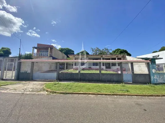 Casa En La Urbanización Campo A De Ferrominera