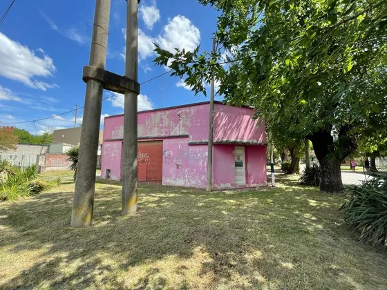 Venta En Block -galpon-casa-cocheras- La Plata