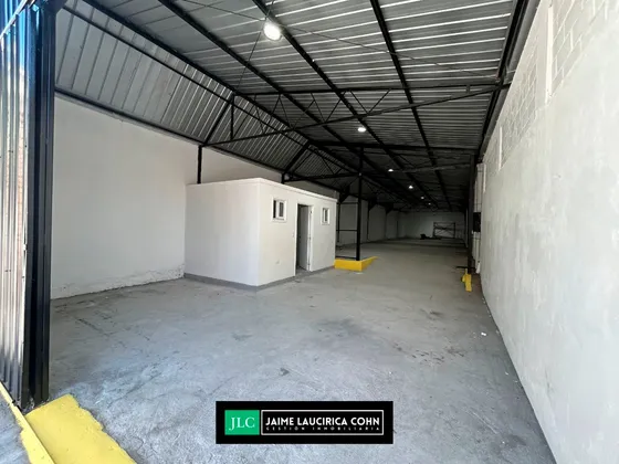 Bodega Con Oficinas En Arriendo Concepción