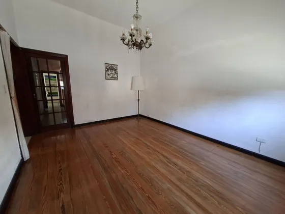 Venta Casa En Quinta Galli ,2 Cocheras ,terraza