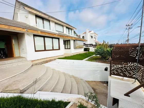 Exclusiva Casa En Venta San Joaquín.lujo, Espacios,calidad