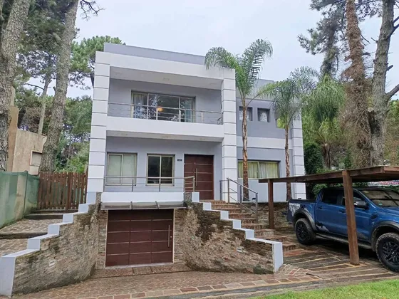 Casa En Venta 6 Ambientes En Costa Del Este