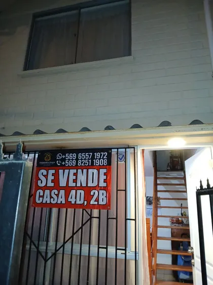Casa 4 Dormitorios, 2 Baños