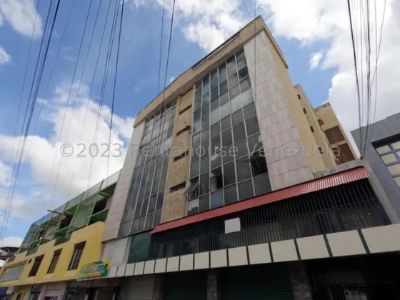 Milagros Inmuebles Edificio Venta Barquisimeto Lara Zona Centro Economica Residencial Economico Comercial Código Inmobiliaria Rent-a-house  24-11622
