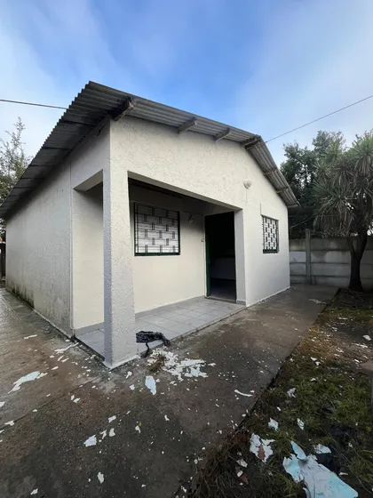Alquiler Casa 2 Dormitorios Con Parrillero Las Acacias 
