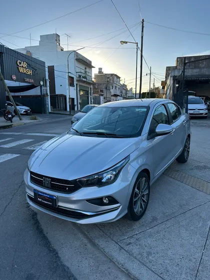 Fiat Cronos 1.8 16v Precision Pack Premium