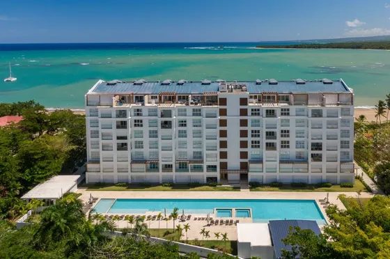 Fantástico Apartamento De Playa Con 2 Habitaciones Y Ligera Vista Al Mar De Venta En Playa Dorada!