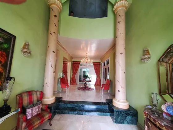 Suntuosa Vivienda En Los Rios