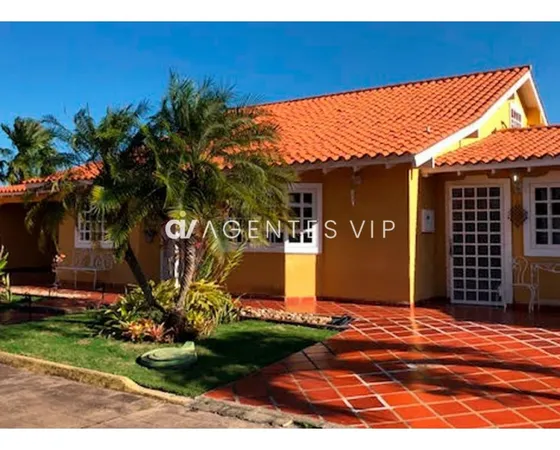 Urbanización La Caracola, Juanico