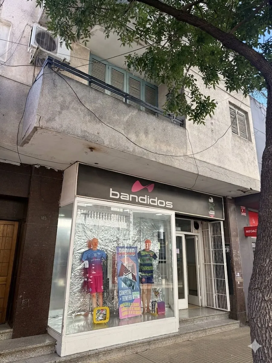 Venta De Local Comercial En Peatonal Tucuman