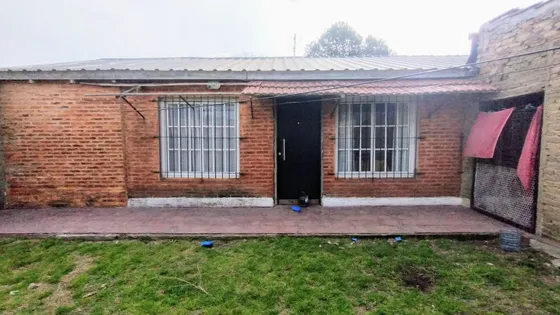 Dos Casas 3 Ambientes Cada Una Sourigues, Berazategui 