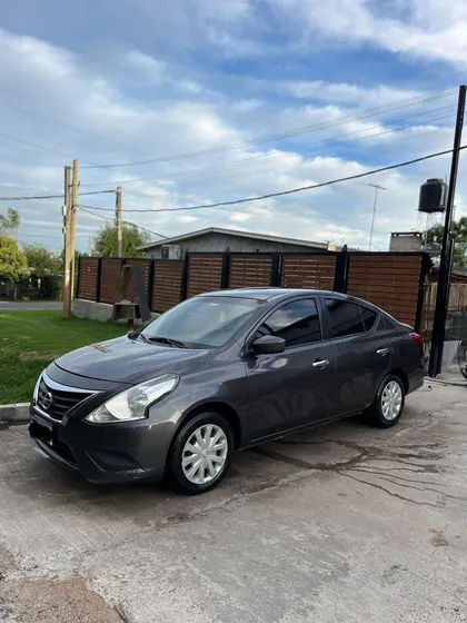 Nissan Versa 1.6 Advance Mt
