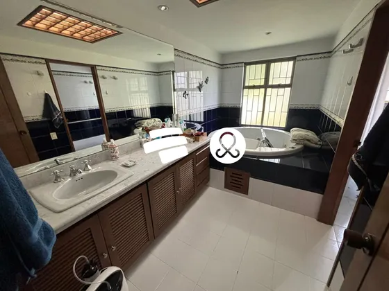 Casa En Venta En Santa Bárbara Alta, Bogotá