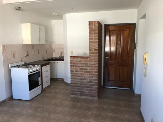 Departamento 2 Dormitorios Con Cochera En Venta 
