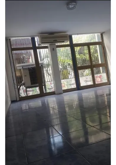 Alquiler De Oficina En La Av Lecuna 1000$ Planta Baja.