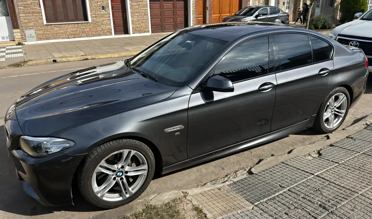 BMW Serie 5 3.0 535i Sedan M Package 306cv