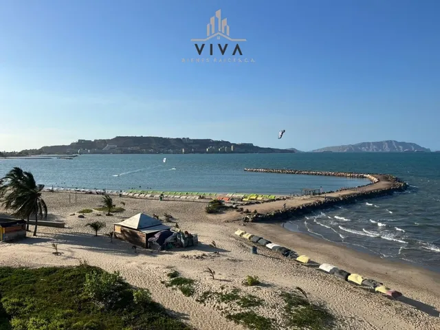 Hermoso Y Amplio Apartamento Ubicado En El Conjunto Residencial Playa Mar, Frente A Playa Lido 