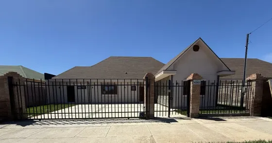 Vendemos Excelente Casa En Condominio, Sector Oriente Talca