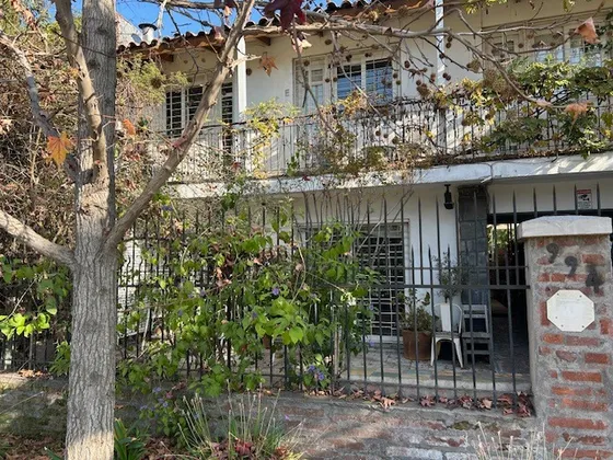 Linda Casa / 4 D + 4 B / García Moreno / Ñuñoa