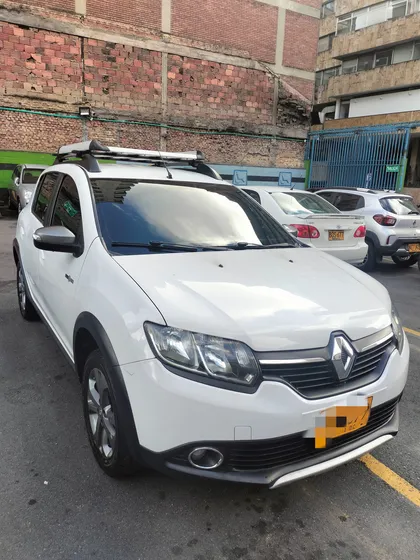 Renault Sandero Stepway 1.6 Night & Day