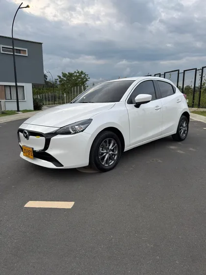 Mazda 2 1.5 Touring At Hatchbacck