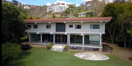 Casa Con Terreno En Venta En Valle Arriba