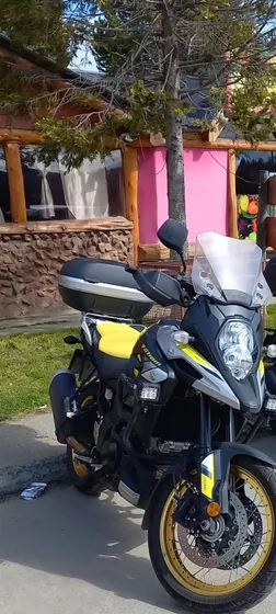 Suzuki V Strom 1000 Xt