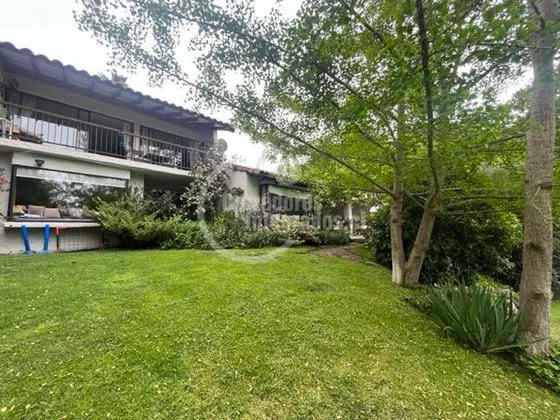 Casa En Venta De 5 Dorm. Los Trapenses Lo Barnechea
