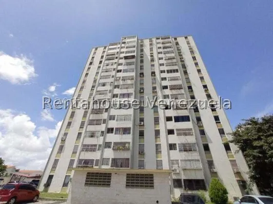 Bray Montoya Tiene En Alquiler Espectacular Apartamento Comodo Y Fresco En El Este De Barquisimeto Con Vigilancia Privada Moderno Y Acogedor 2#5#7#7#4#5 Bray Montoya                                   
