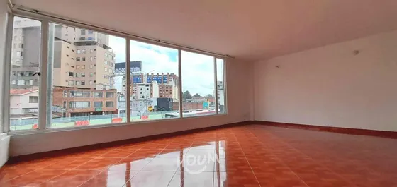 Apartamento En Puente Largo. 4 Habitaciones, 103 M², Id: 153946
