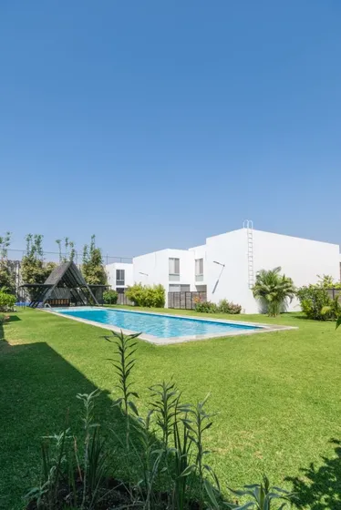 Xochitepec A 5 Minutos Tec Monterrey - Casa Con Alberca Común Y Jardín Privado, Vigilancia