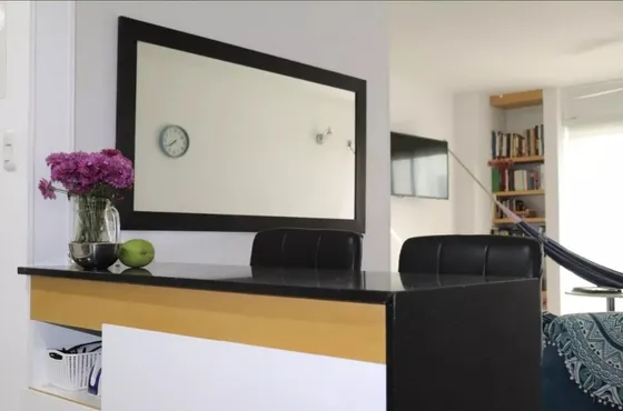 Apartamento 2 Habitaciones Y Estudio Cerca A Alamedas Del Sinu Con Parqueadero . Remodelado 93 M2