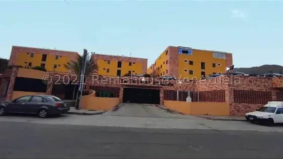 Penthouse De 188mts Enventa Urb Terrazas Del Limon Maracay 25-15257 Avel