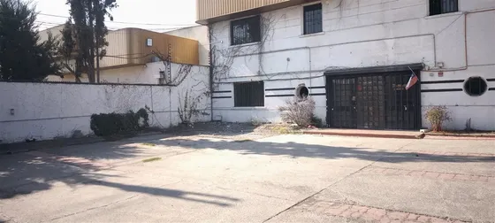 Bodega En Arriendo En Av. El Salto Recoleta Ideal Para Fabri