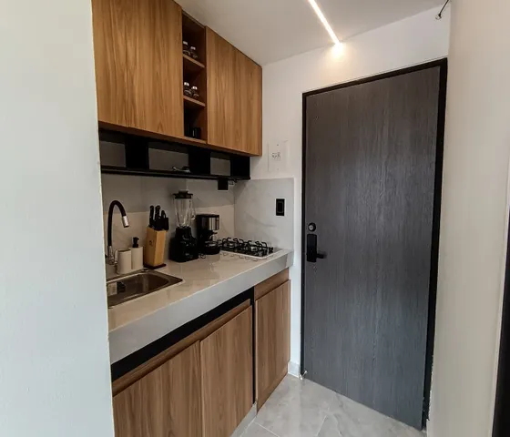 A La Venta Apartaestudio En San Fernado En Cuarto Piso Con Ascensor, Para Inversion De Rentas Cortas O De Larga Estancia, Totalmente Remodelado