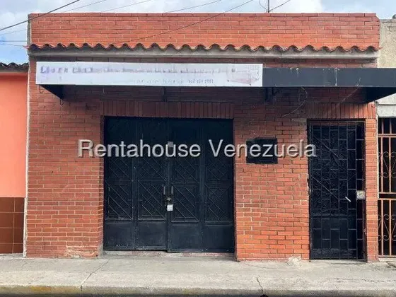 Andreymar Canelón Alquila Amplio Local Comercial En Centro De Barquisimeto, Se Destaca Por Su Versatilidad Y Moderno Diseño
