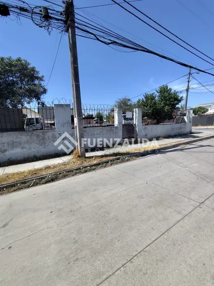 Casa En Venta De 3 Dorm. En Cerrillos