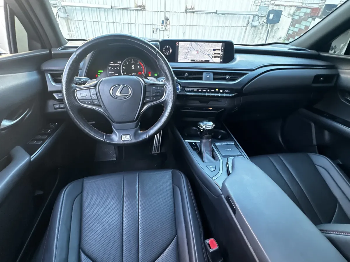 Lexus Ux 2019 2.0 F-sport Aut. 5p Hibrido — foto 9