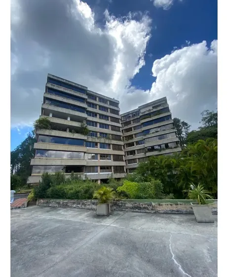 Vendo Apartamento 310m2 La Lagunita 1786
