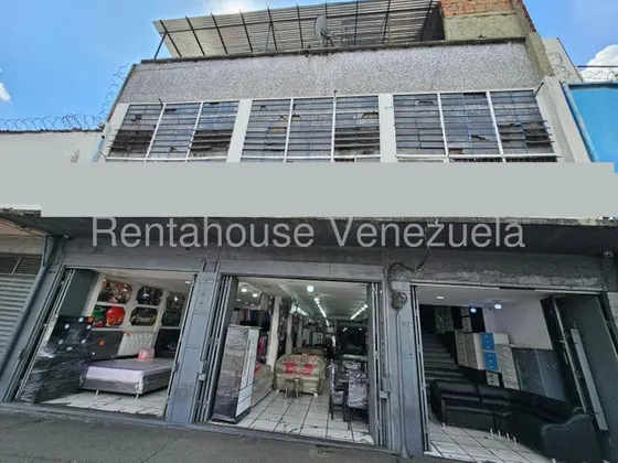 Local Comercial ( 2 Niveles / En Plena Avenida Sucre ) Venta Catia Mls - 25-9388